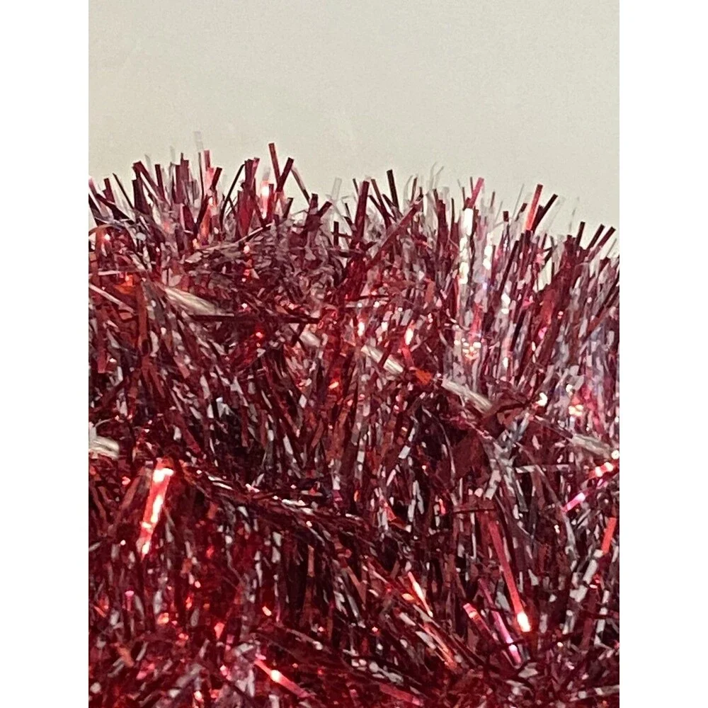 Roundtree & Yorke red white